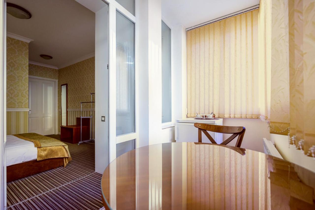 Consul Hotel Консул Oděsa Exteriér fotografie