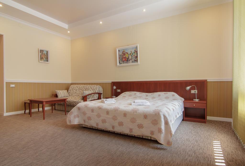 Consul Hotel Консул Oděsa Pokoj fotografie